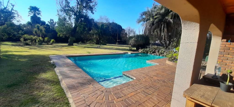 7 Bedroom Property for Sale in Bredell Gauteng