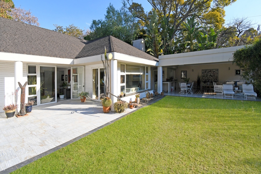 4 Bedroom Property for Sale in Atholl Gauteng