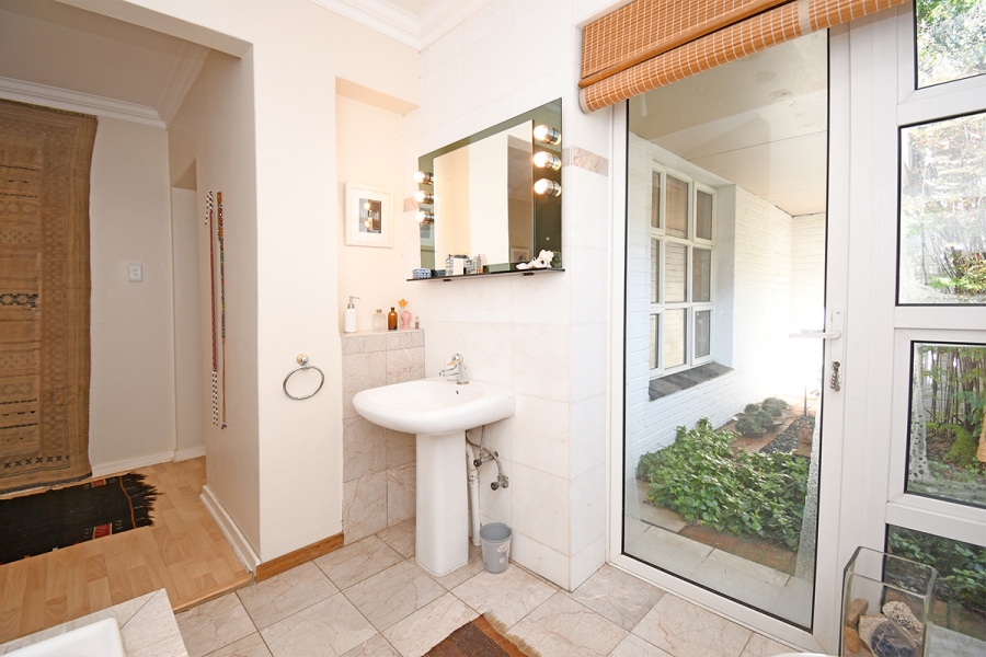 4 Bedroom Property for Sale in Atholl Gauteng