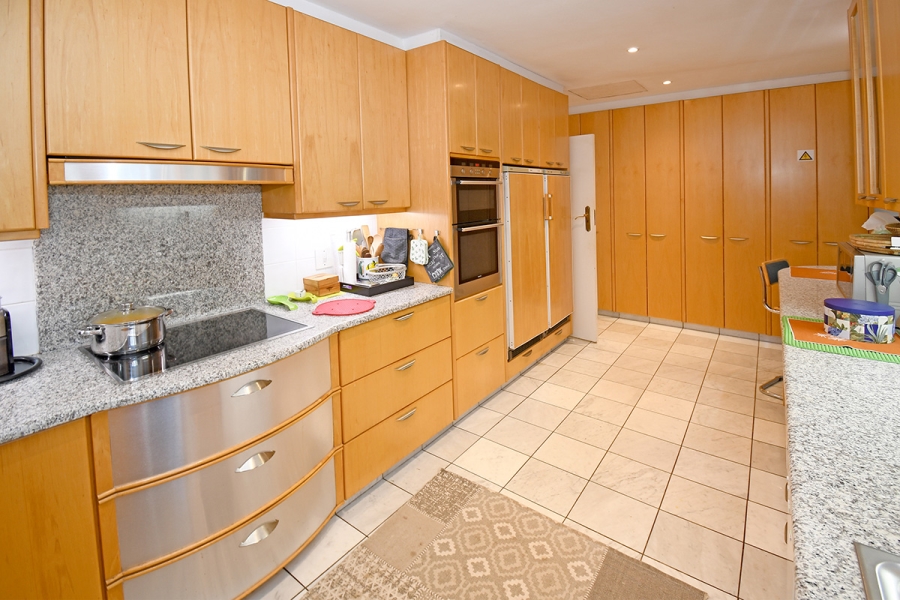 4 Bedroom Property for Sale in Atholl Gauteng