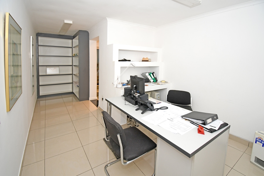 4 Bedroom Property for Sale in Atholl Gauteng