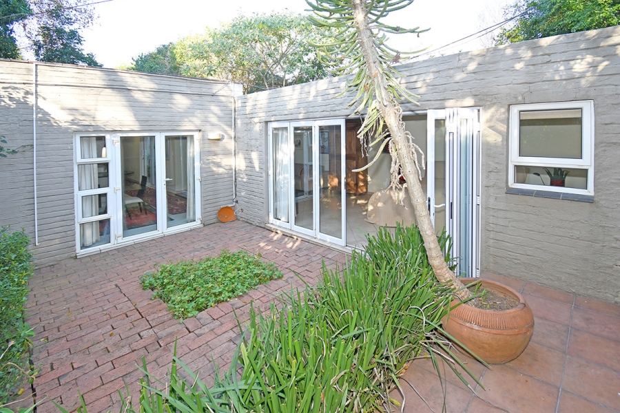 4 Bedroom Property for Sale in Atholl Gauteng