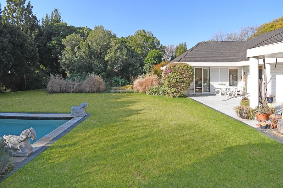 4 Bedroom Property for Sale in Atholl Gauteng