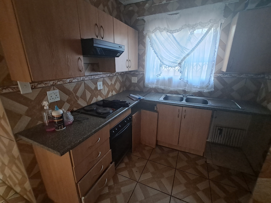 2 Bedroom Property for Sale in Vanderbijlpark SE 10 Gauteng