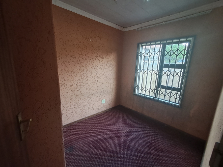 2 Bedroom Property for Sale in Vanderbijlpark SE 10 Gauteng