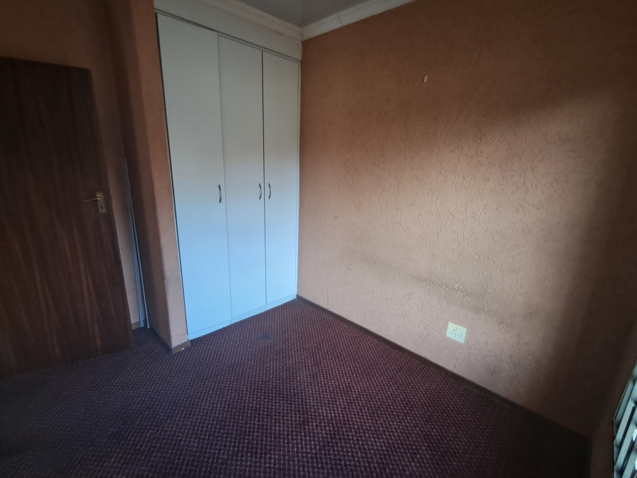 2 Bedroom Property for Sale in Vanderbijlpark SE 10 Gauteng