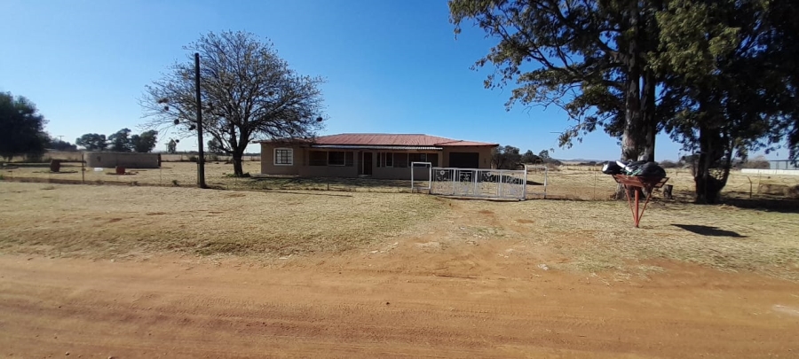 4 Bedroom Property for Sale in Helderstrome AH Gauteng