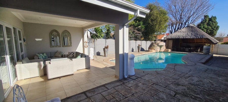 To Let 3 Bedroom Property for Rent in Eden Glen Gauteng