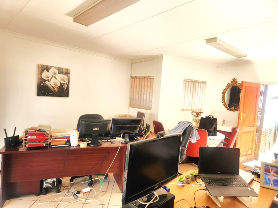 3 Bedroom Property for Sale in Doringkloof Gauteng