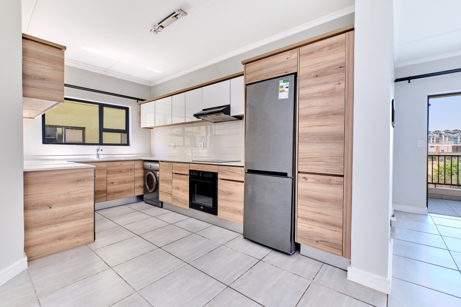 To Let 3 Bedroom Property for Rent in Waterfall Gauteng