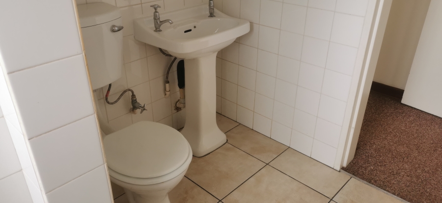 2 Bedroom Property for Sale in Monument Gauteng