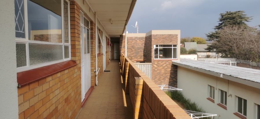 2 Bedroom Property for Sale in Monument Gauteng