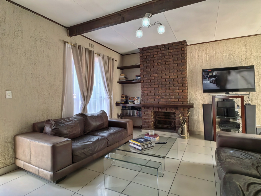 3 Bedroom Property for Sale in Greymont Gauteng