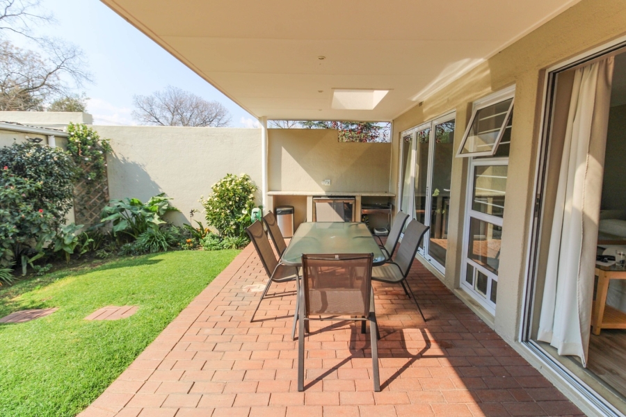 To Let 3 Bedroom Property for Rent in Bryanston Gauteng