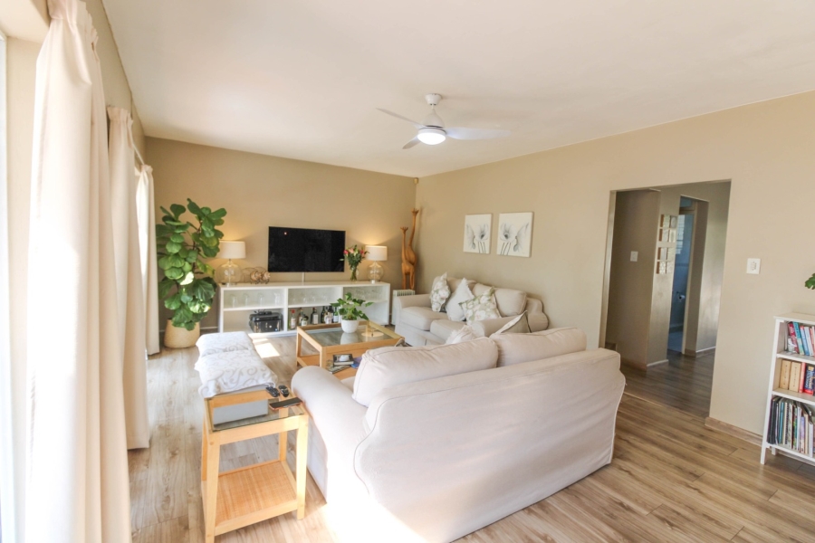 To Let 3 Bedroom Property for Rent in Bryanston Gauteng