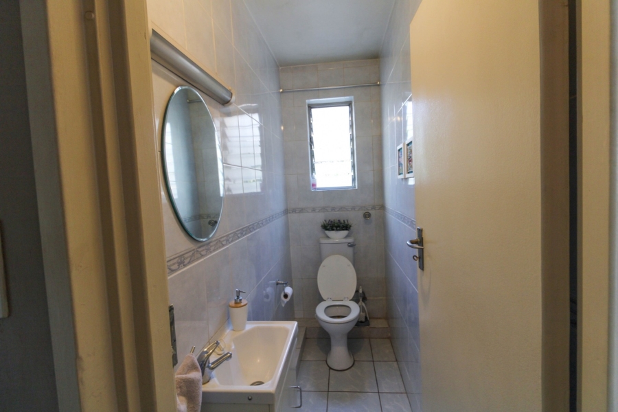 To Let 3 Bedroom Property for Rent in Bryanston Gauteng