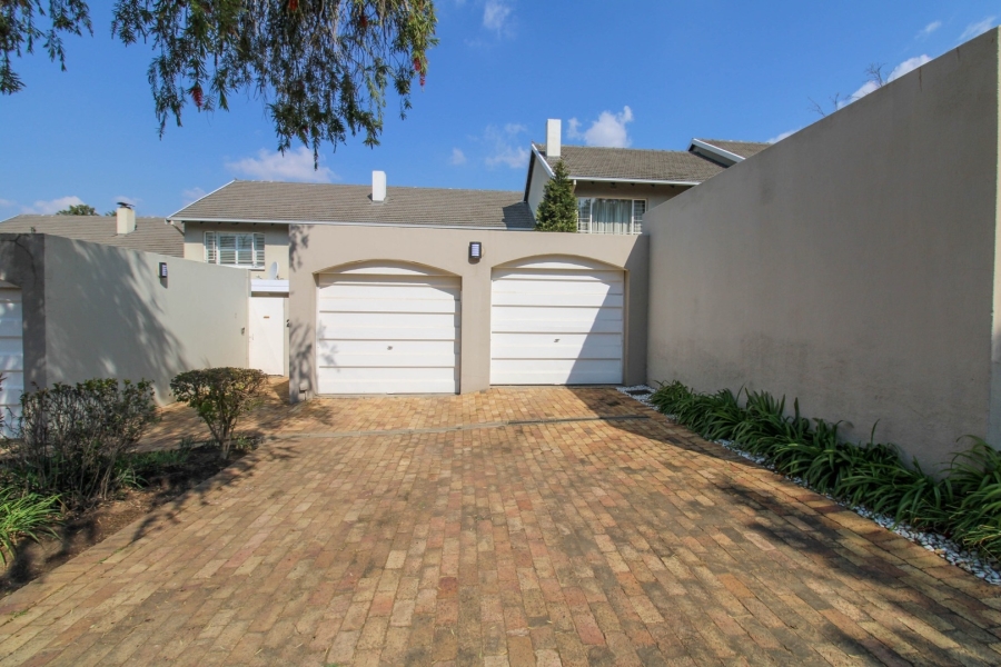 To Let 3 Bedroom Property for Rent in Bryanston Gauteng
