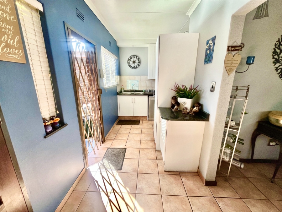 3 Bedroom Property for Sale in Brackenhurst Gauteng