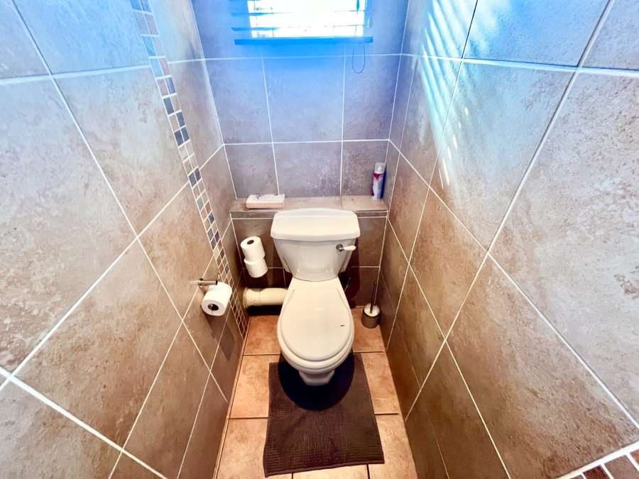 3 Bedroom Property for Sale in Brackenhurst Gauteng