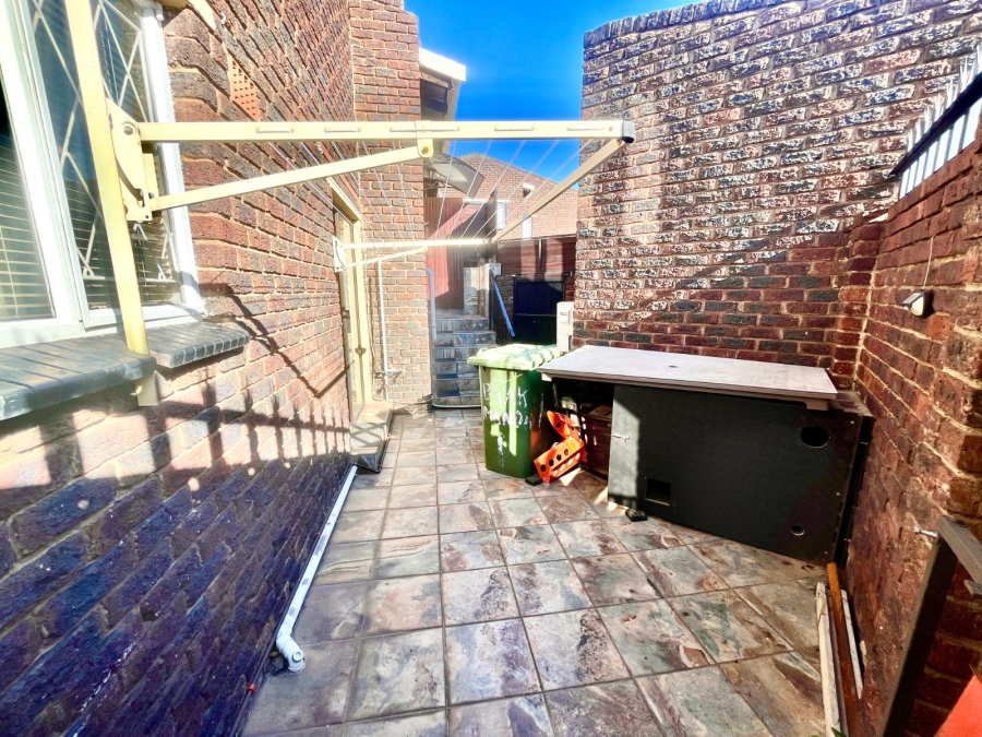 3 Bedroom Property for Sale in Brackenhurst Gauteng