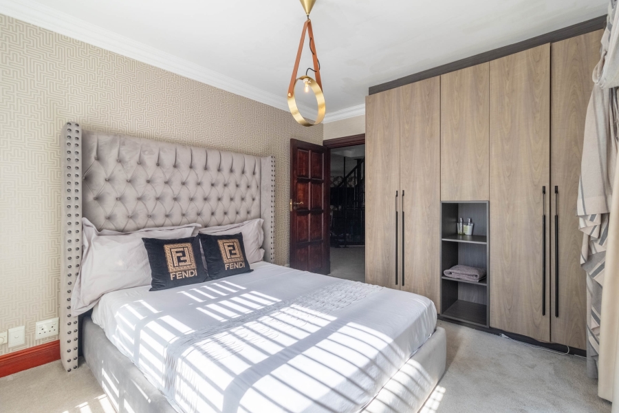 To Let 4 Bedroom Property for Rent in Bedfordview Gauteng