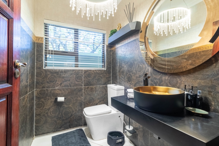 To Let 4 Bedroom Property for Rent in Bedfordview Gauteng