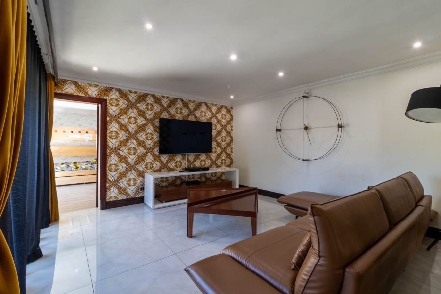 To Let 4 Bedroom Property for Rent in Bedfordview Gauteng