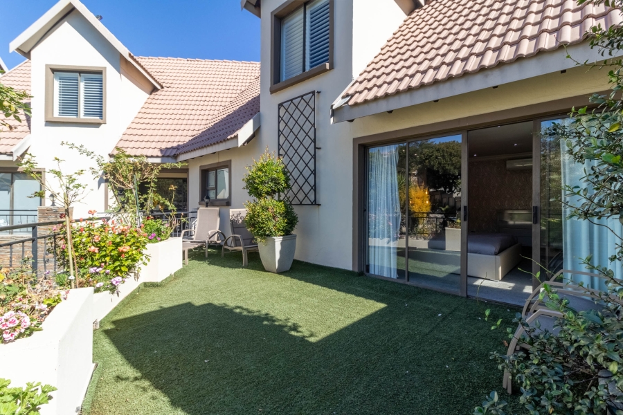 To Let 4 Bedroom Property for Rent in Bedfordview Gauteng