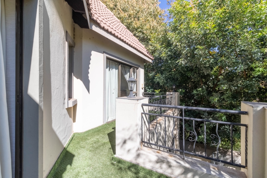To Let 4 Bedroom Property for Rent in Bedfordview Gauteng