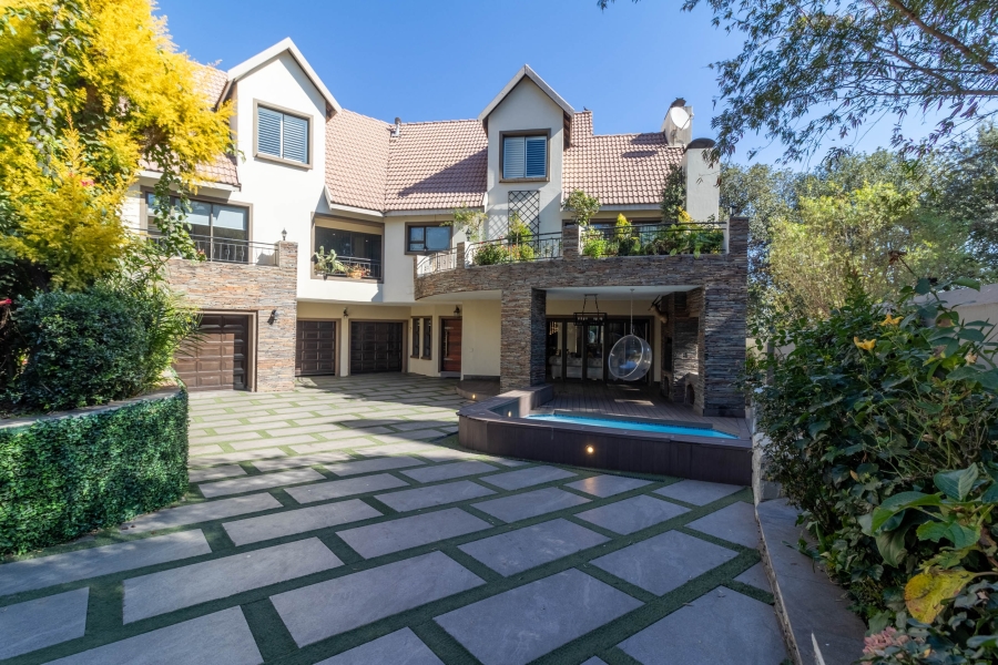 To Let 4 Bedroom Property for Rent in Bedfordview Gauteng