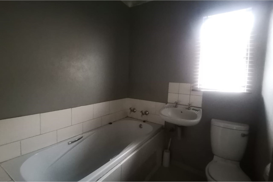 To Let 3 Bedroom Property for Rent in Protea Glen Gauteng