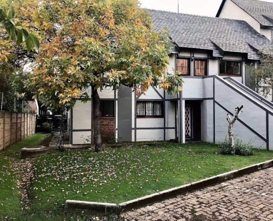 2 Bedroom Property for Sale in Sunninghill Gauteng