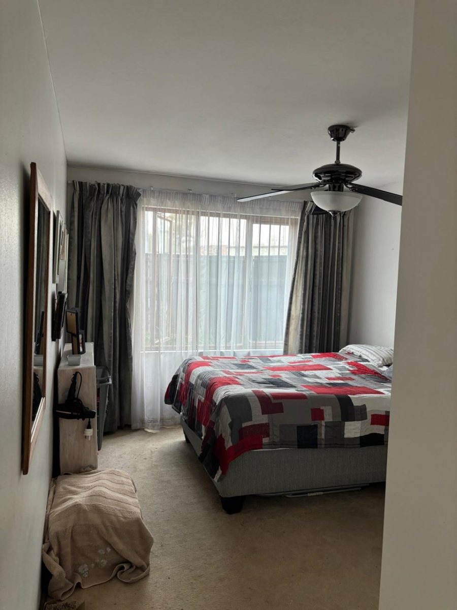 2 Bedroom Property for Sale in Sunninghill Gauteng