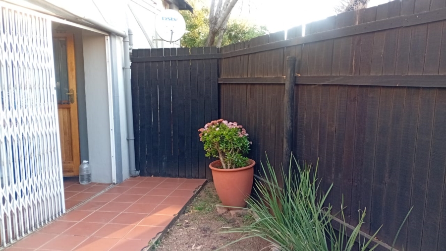 2 Bedroom Property for Sale in Sunninghill Gauteng
