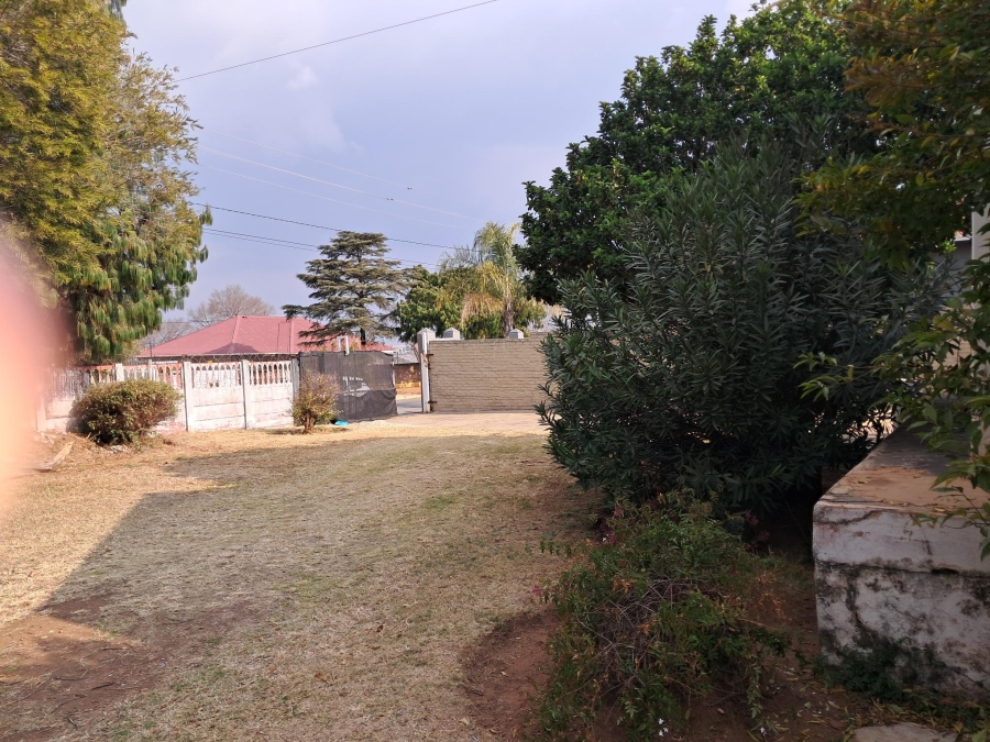 To Let 3 Bedroom Property for Rent in Discovery Gauteng