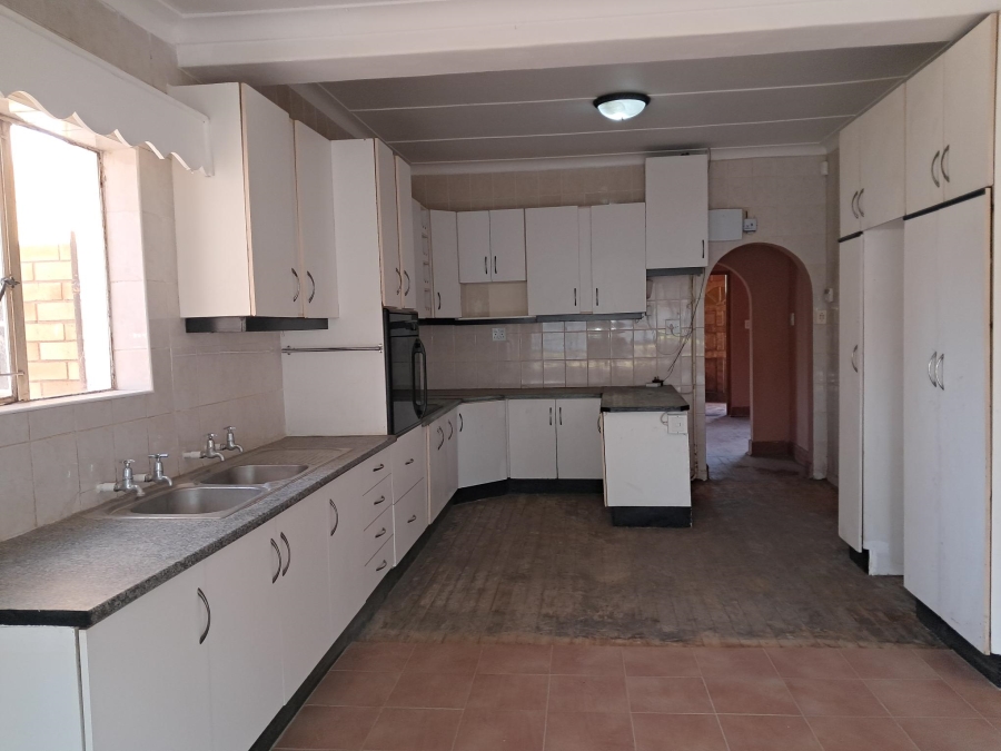 To Let 3 Bedroom Property for Rent in Discovery Gauteng