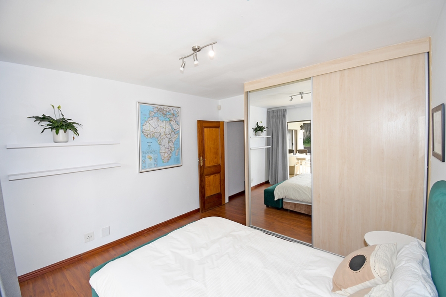 4 Bedroom Property for Sale in Benmore Gardens Gauteng