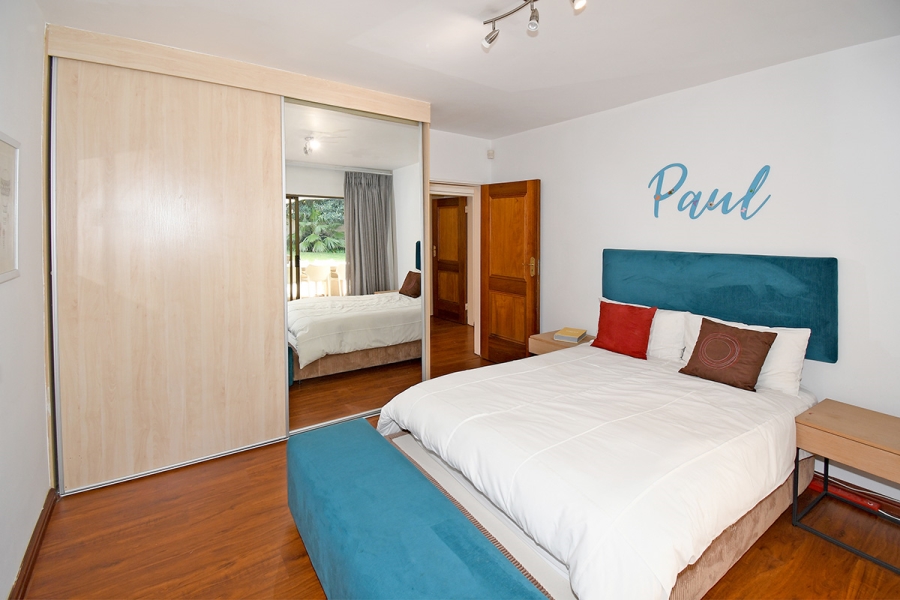 4 Bedroom Property for Sale in Benmore Gardens Gauteng