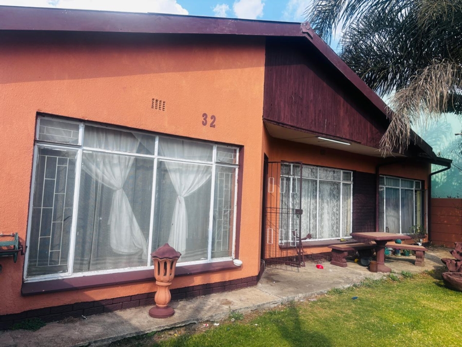 4 Bedroom Property for Sale in Krugersdorp West Gauteng