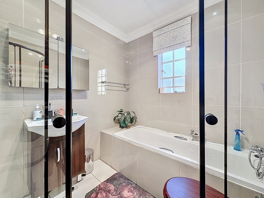 2 Bedroom Property for Sale in La Montagne Gauteng