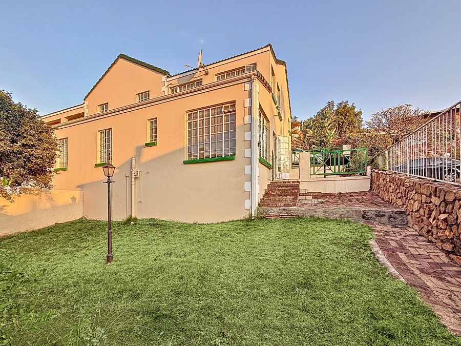 2 Bedroom Property for Sale in La Montagne Gauteng