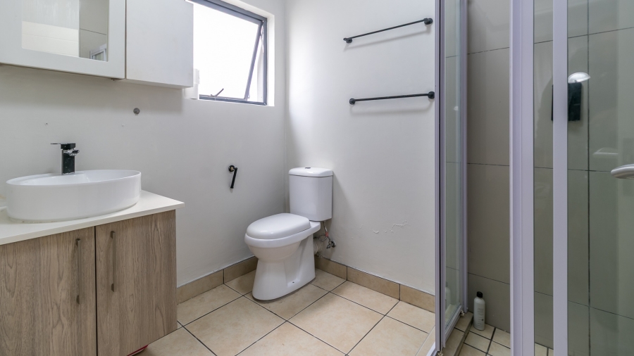 2 Bedroom Property for Sale in Halfway Gardens Gauteng