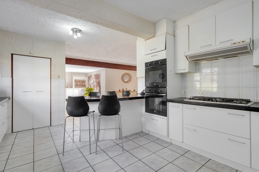 4 Bedroom Property for Sale in Douglasdale Gauteng