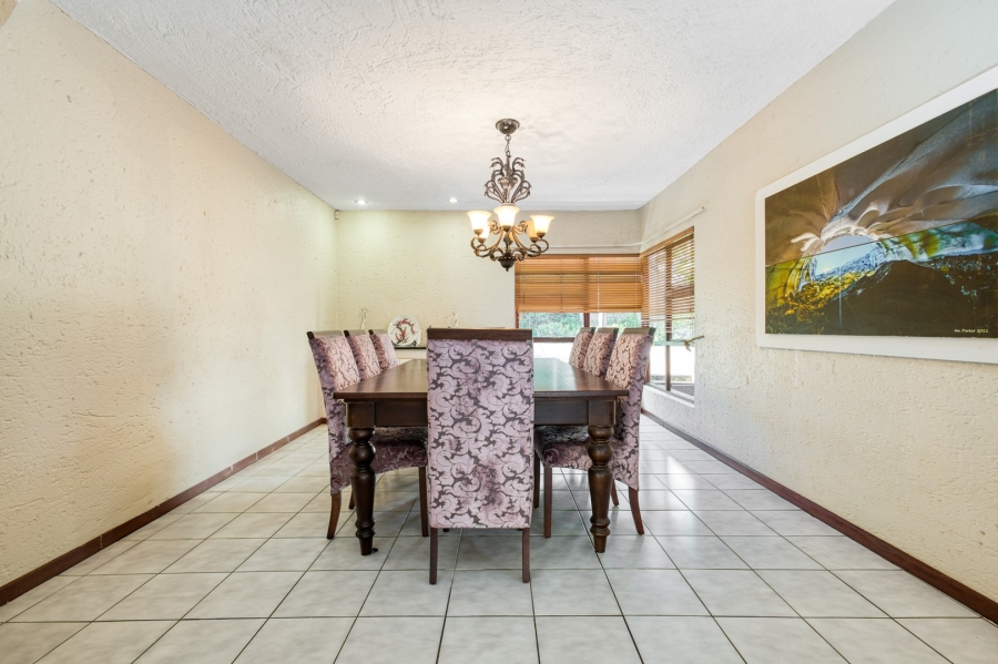 4 Bedroom Property for Sale in Douglasdale Gauteng