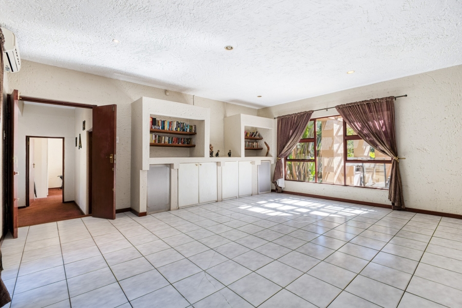 4 Bedroom Property for Sale in Douglasdale Gauteng