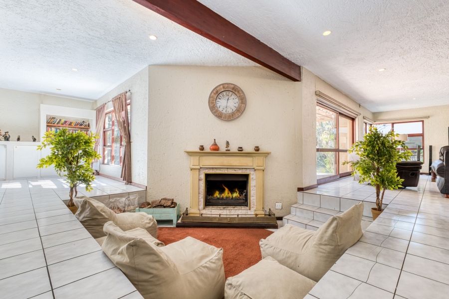 4 Bedroom Property for Sale in Douglasdale Gauteng