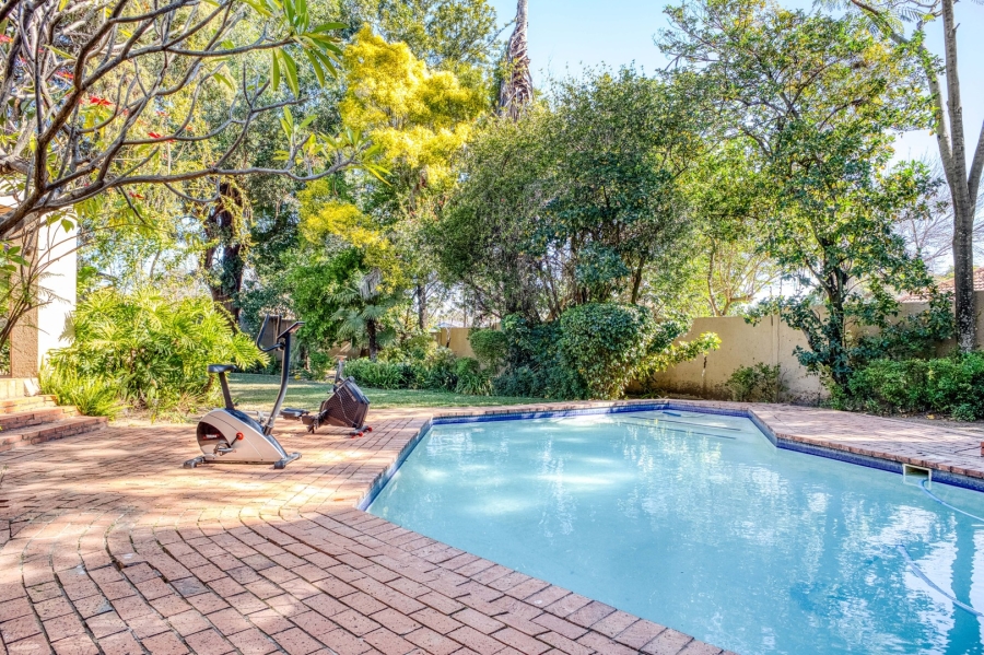 4 Bedroom Property for Sale in Douglasdale Gauteng