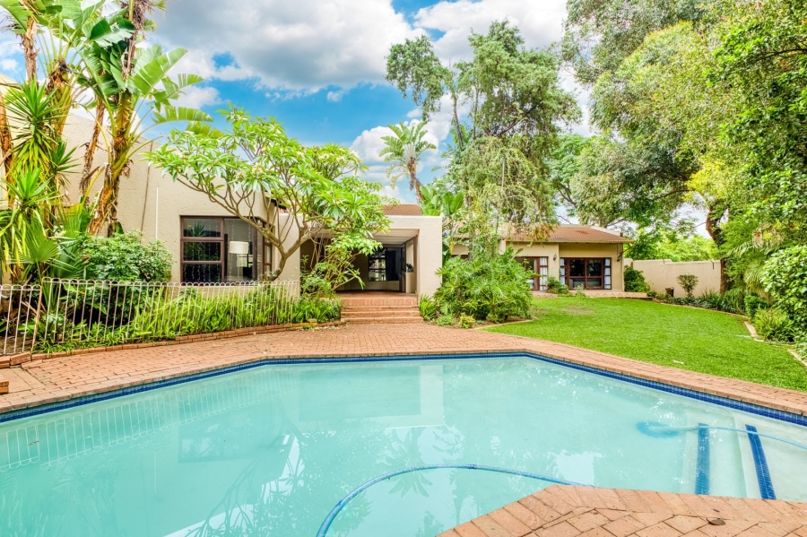 4 Bedroom Property for Sale in Douglasdale Gauteng