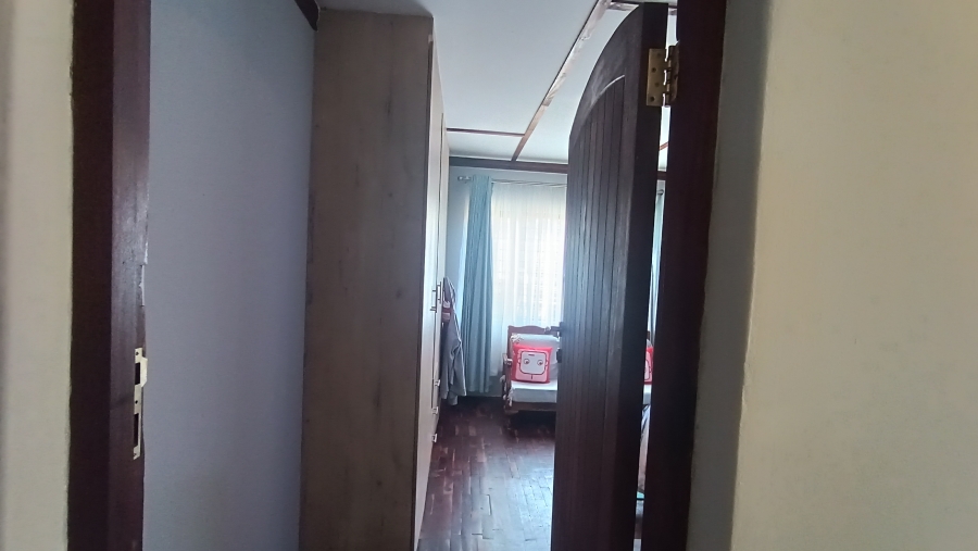 4 Bedroom Property for Sale in Heuweloord Gauteng