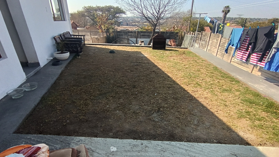 4 Bedroom Property for Sale in Heuweloord Gauteng